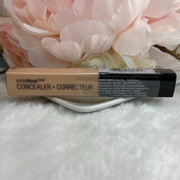 Wet n Wild Photofocus Concealer 820A Light Honey - Picture 2 of 3